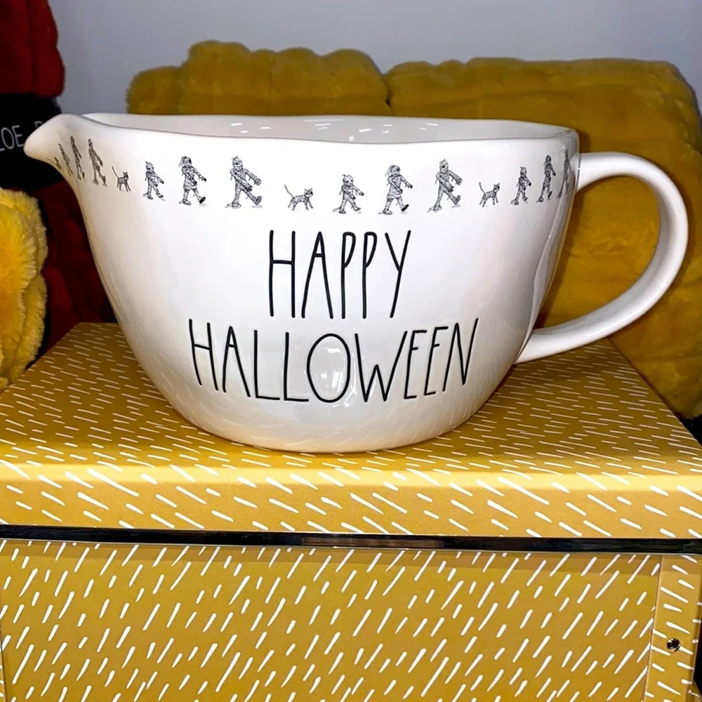 Rae Dunn Happy Halloween Batter Bowl White Ceramic - Brand New - Picture 1 of 9
